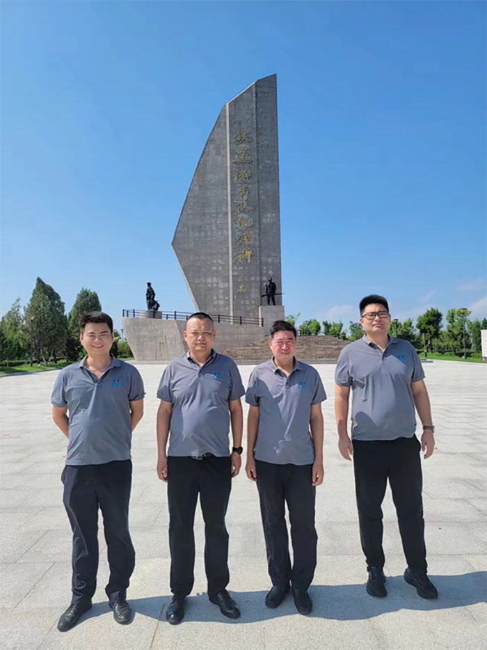 “红色七月 新心向党”活动开展